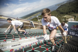 Экстремальный забег RED BULL 400 покажут по ТВ 